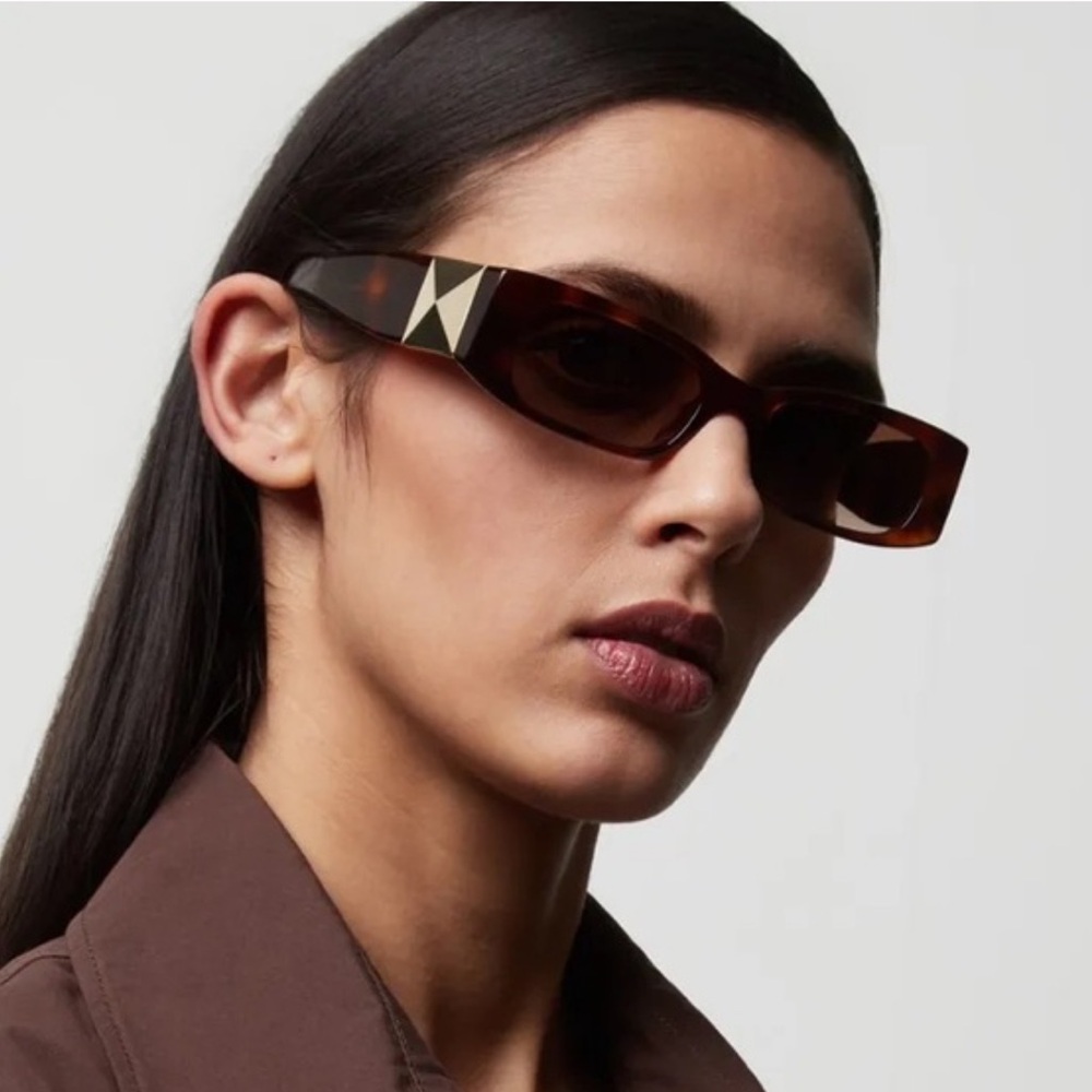 VALENTINO GARAVANI 51mm Brown Rectangular Rockstud Sunglasses VA 4105